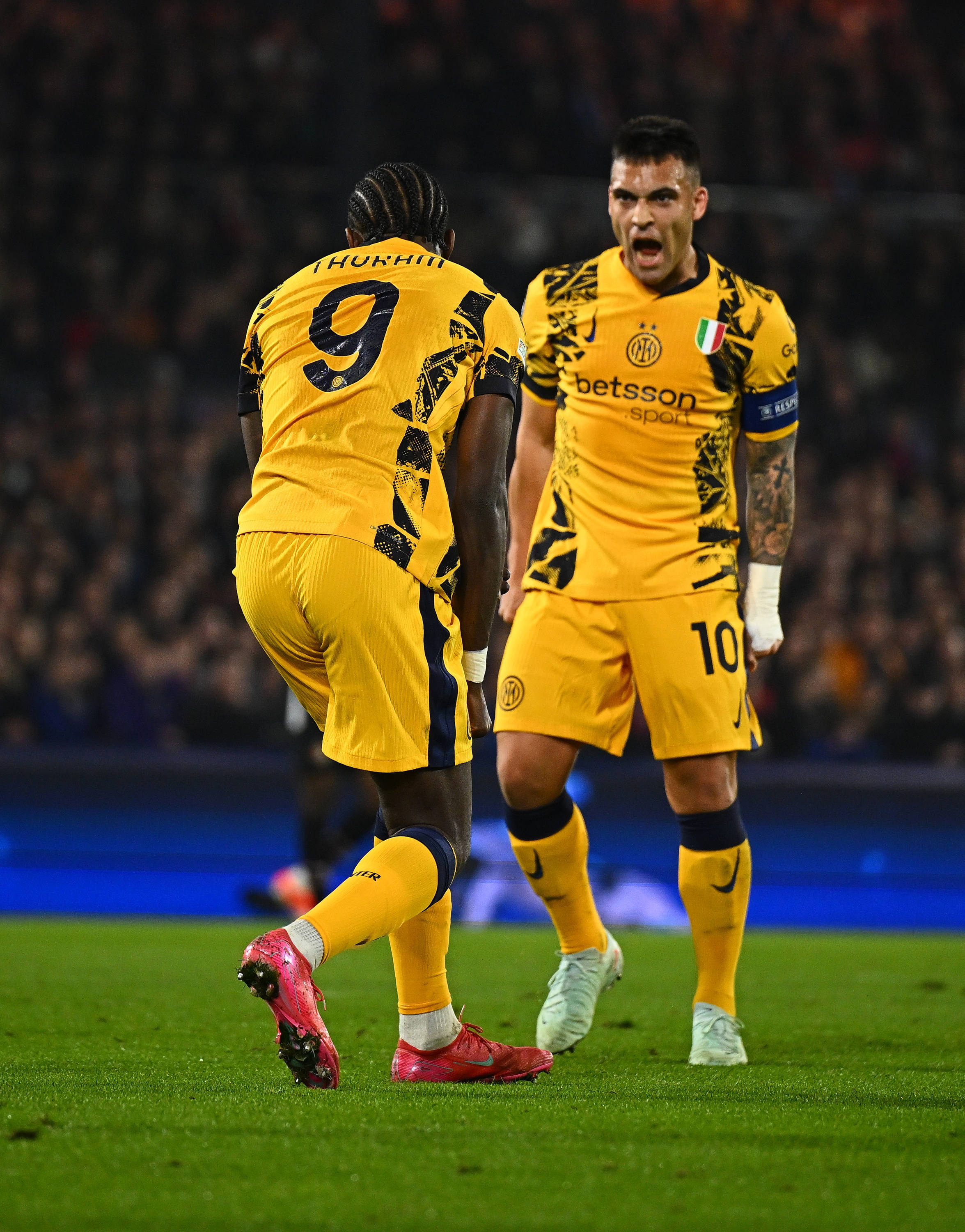 皇家马德里迎荷甲关键赛，今晨造点机会，赛场秩序良好，轮换策略成焦点的简单介绍